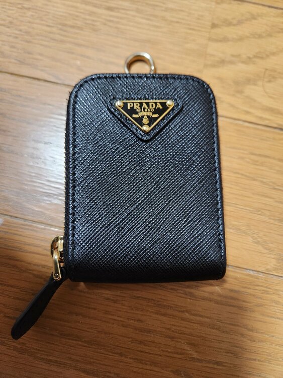 プラダ  （ブランドバッグ）の商品画像 - 査定依頼日：2026年3月20日 - 最高査定価格：30,000円