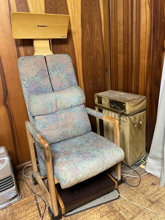 ヘルストロン7000　電位治療器（コスメ・美容・健康器具）の商品画像 - 査定依頼日：2025年9月5日 - 最高査定価格：5,000円