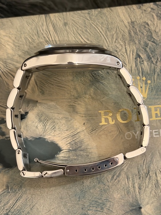 ロレックス その他 1655（高級時計）の商品画像 - 査定依頼日：2025年9月25日 - 最高査定価格：4,000,000円