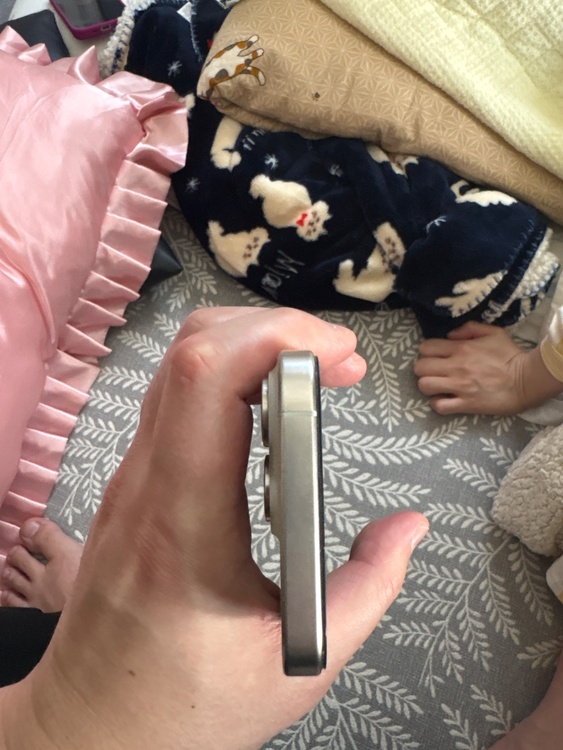 iPhone 15 Pro 256GB SIMフリー（スマホ）の商品画像 - 査定依頼日：2026年4月12日 - 最高査定価格：81,000円