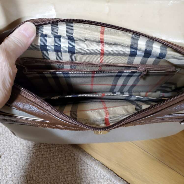 その他 バーバリー （ブランドバッグ）の商品画像 - 査定依頼日：2025年3月14日 - 最高査定価格：3,000円