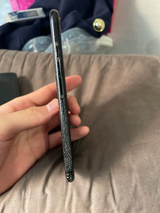 iPhone7（スマホ）の商品画像 - 査定依頼日：2023年2月23日 - 最高査定価格：3,400円