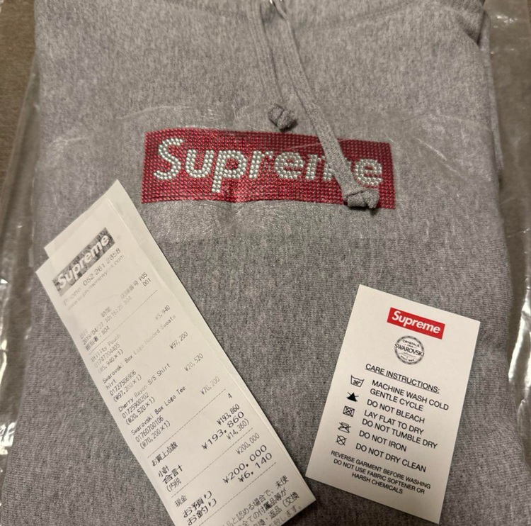  19s/s スワロフスキー boxlogo S（古着・ファッション）の商品画像 - 査定依頼日：2025年8月9日 - 最高査定価格：35,000円