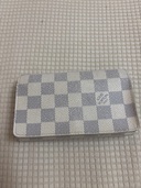 二つ折り財布（ブランドバッグ）の商品画像 - 査定依頼日：2025年7月4日 - 最高査定価格：10,000円