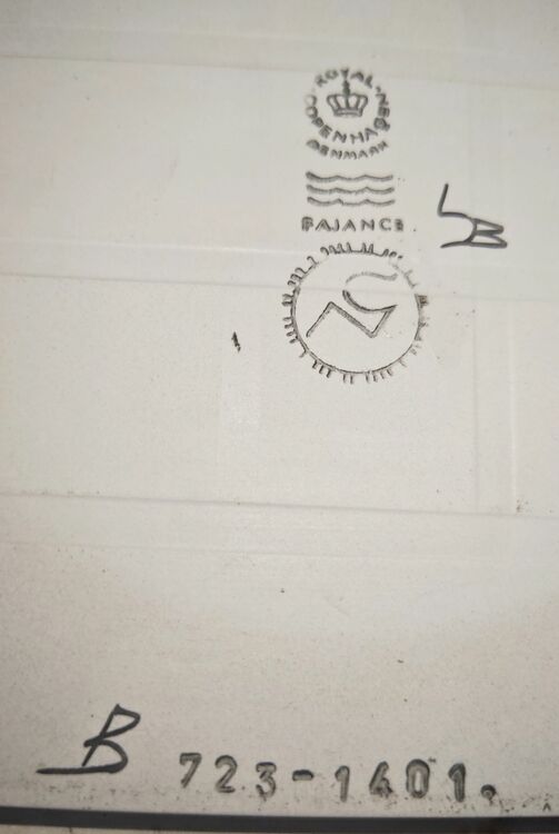 ロイヤルコペンハーゲン　陶板ヴィンテージタイル（美術品・骨董品）の商品画像 - 査定依頼日：2025年7月6日 - 最高査定価格：500円