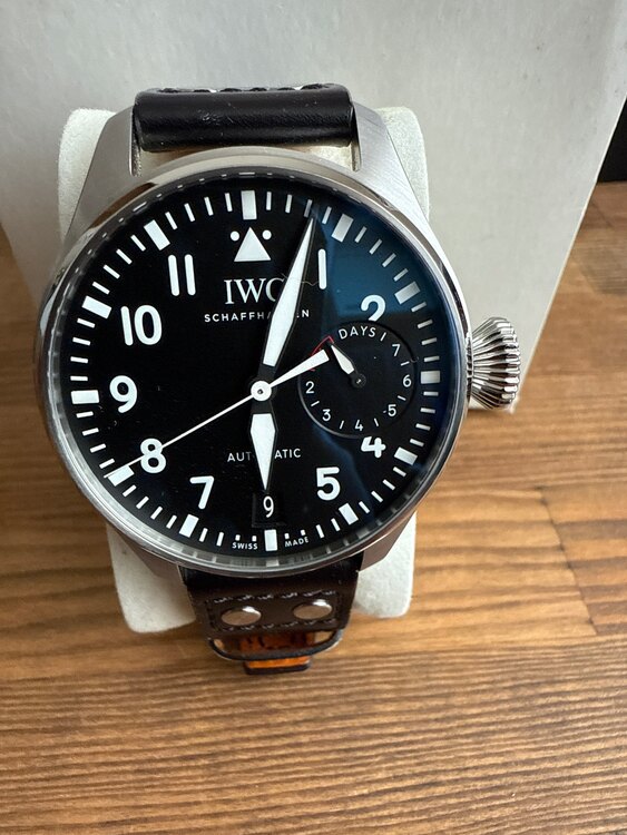 IWC パイロットウォッチ 106-18b（高級時計）の商品画像 - 査定依頼日：2025年5月29日 - 最高査定価格：650,000円
