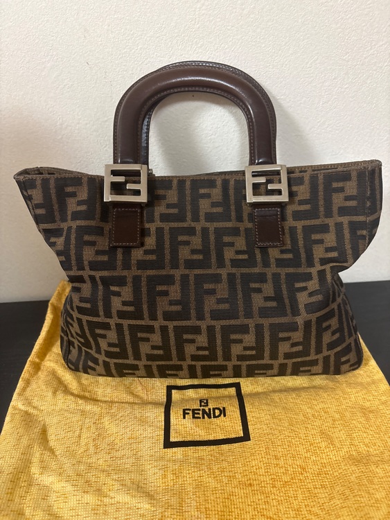 ズッカ　ハンドバッグ（ブランドバッグ）の商品画像 - 査定依頼日：2025年11月22日 - 最高査定価格：50,000円