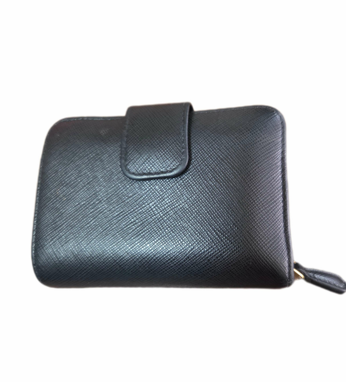 プラダ  （ブランドバッグ）の商品画像 - 査定依頼日：2025年2月24日 - 最高査定価格：15,000円