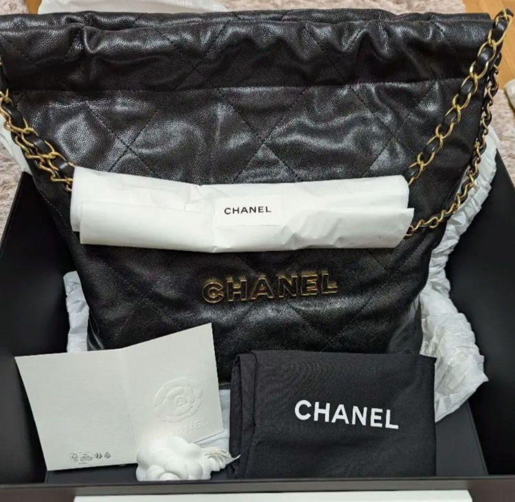 CHANEL22スモール（ブランドバッグ）の商品画像 - 査定依頼日：2025年2月23日 - 最高査定価格：700,000円