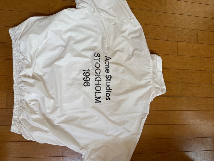 ロゴジッパージャケット ダスティホワイト（古着・ファッション）の商品画像 - 査定依頼日：2025年9月21日 - 最高査定価格：100,000円