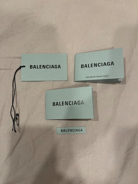 le city（ブランドバッグ）の商品画像 - 査定依頼日：2025年11月30日 - 最高査定価格：170,000円