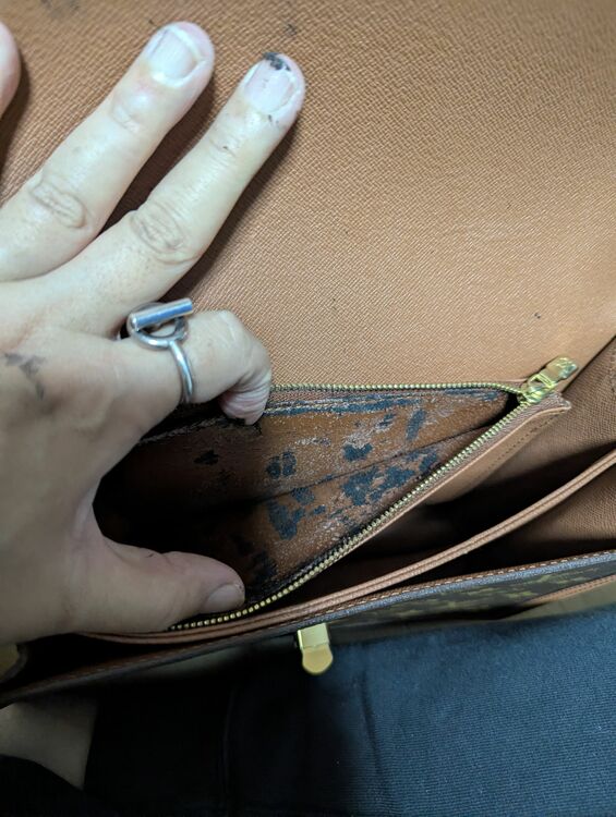 ルイヴィトン モノグラム （ブランドバッグ）の商品画像 - 査定依頼日：2025年10月20日 - 最高査定価格：15,000円