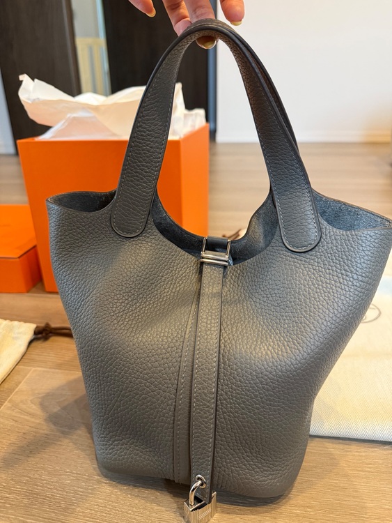 エルメス ピコタン （ブランドバッグ）の商品画像 - 査定依頼日：2025年6月11日 - 最高査定価格：450,000円