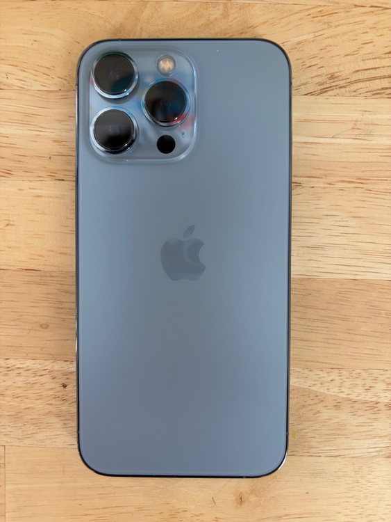 MLUK3J/A（スマホ）の商品画像 - 査定依頼日：2026年2月28日 - 最高査定価格：46,000円