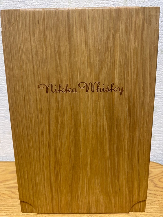 ②ニッカウイスキーグランドエイジ　特級　660ml 45％（お酒）の商品画像 - 査定依頼日：2025年8月21日 - 最高査定価格：13,000円