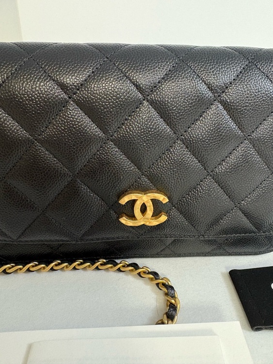 チェーンウォレット（ブランドバッグ）の商品画像 - 査定依頼日：2025年11月12日 - 最高査定価格：480,000円