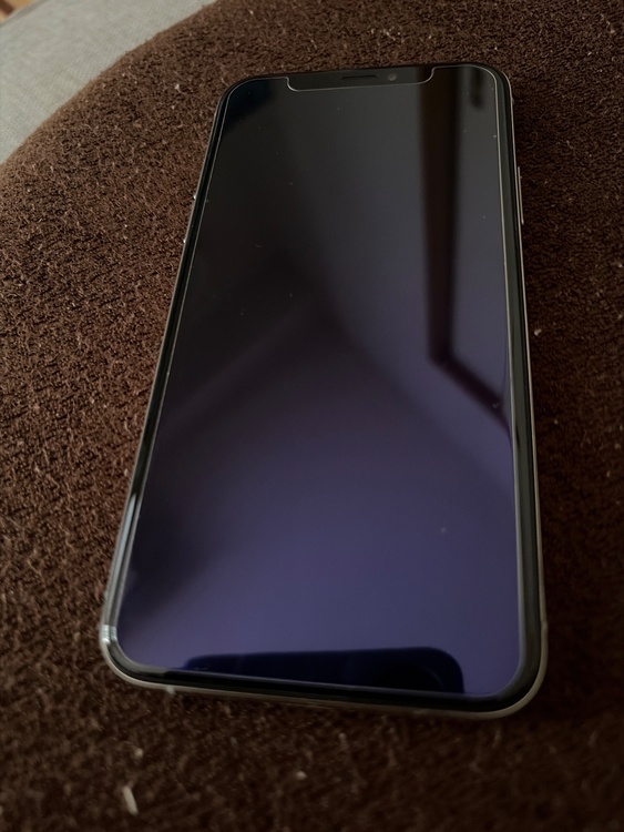 iPhone iPhoneXS 256GB Softbank（スマホ）の商品画像 - 査定依頼日：2026年9月17日 - 最高査定価格：12,000円