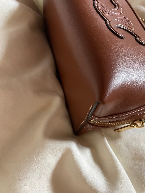 セリーヌ  （ブランドバッグ）の商品画像 - 査定依頼日：2025年12月4日 - 最高査定価格：105,000円