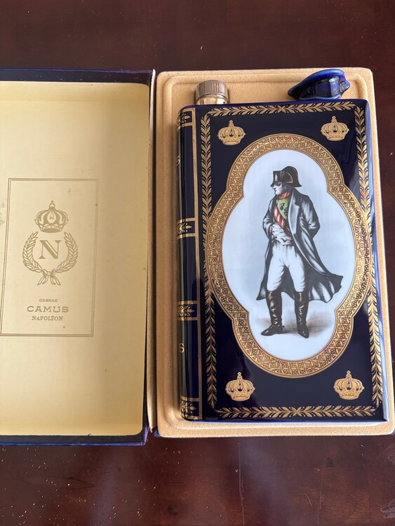 ブック　ナポレオン（お酒）の商品画像 - 査定依頼日：2025年6月1日 - 最高査定価格：3,500円