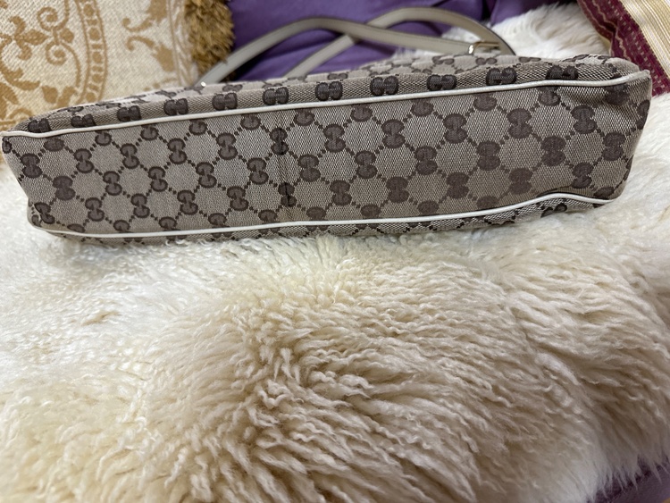グッチ  （ブランドバッグ）の商品画像 - 査定依頼日：2026年1月20日 - 最高査定価格：40,000円