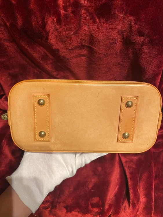 アルマBB（ブランドバッグ）の商品画像 - 査定依頼日：2026年3月22日 - 最高査定価格：170,000円