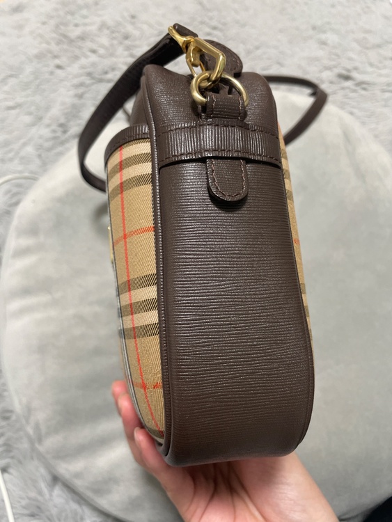 バーバリー バッグ（ブランドバッグ）の商品画像 - 査定依頼日：2026年1月27日 - 最高査定価格：7,000円