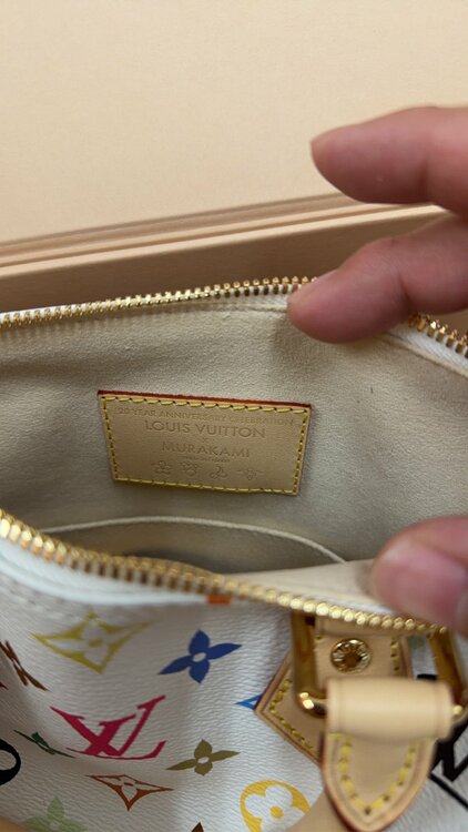 M13085（ブランドバッグ）の商品画像 - 査定依頼日：2026年2月3日 - 最高査定価格：400,000円