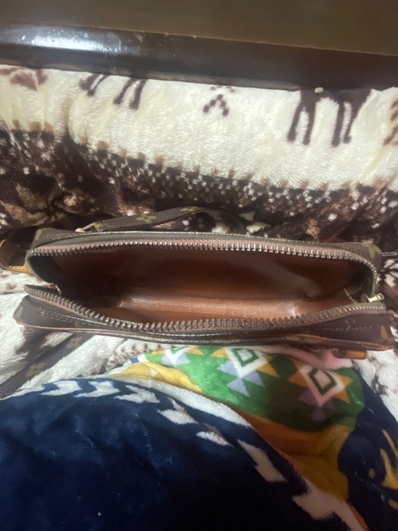 ルイヴィトン モノグラム （ブランドバッグ）の商品画像 - 査定依頼日：2025年11月29日 - 最高査定価格：30,000円