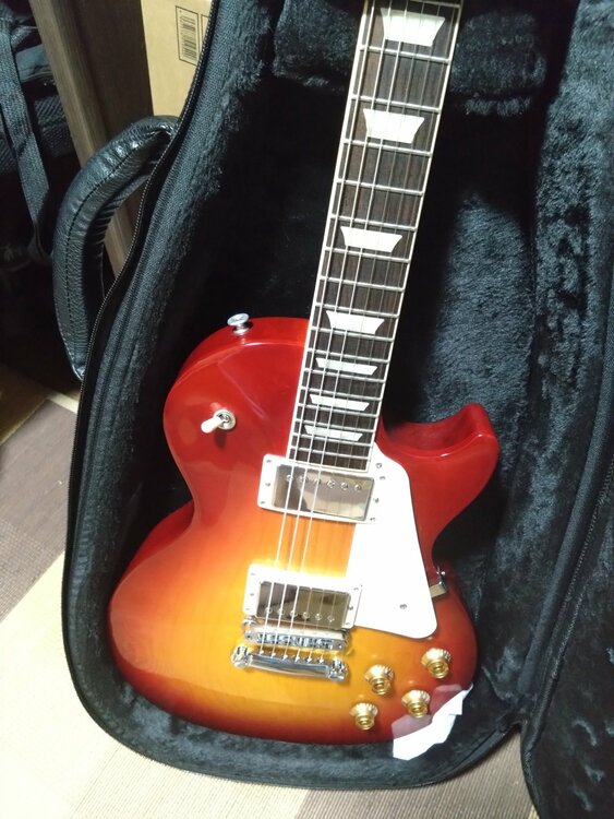 レスポール　スタジオモデル（ピアノ・楽器・PA機材）の商品画像 - 査定依頼日：2026年4月6日 - 最高査定価格：80,000円