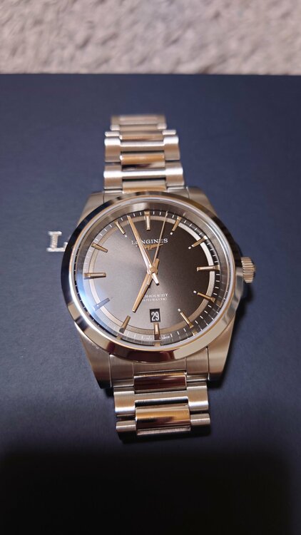ロンジンコンクエスト（高級時計）の商品画像 - 査定依頼日：2025年12月22日 - 最高査定価格：250,000円