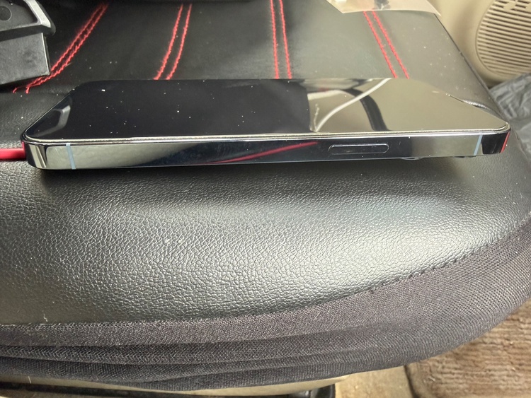 iPhone 13 Pro 128GB Softbank（スマホ）の商品画像 - 査定依頼日：2026年4月6日 - 最高査定価格：38,000円