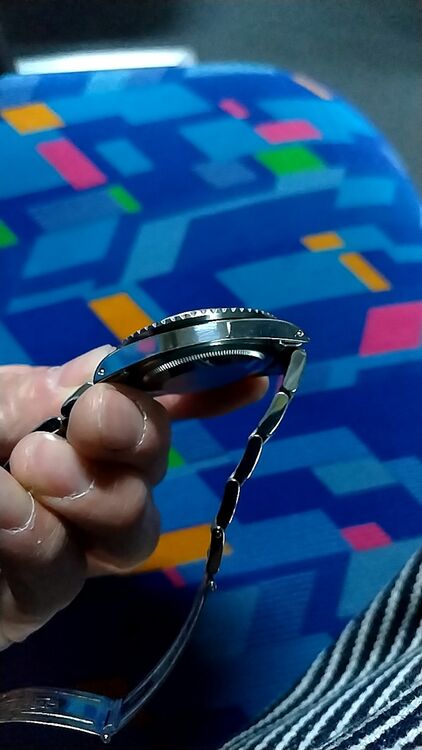 ロレックス GMTマスター 1675（高級時計）の商品画像 - 査定依頼日：2025年11月13日 - 最高査定価格：2,000,000円