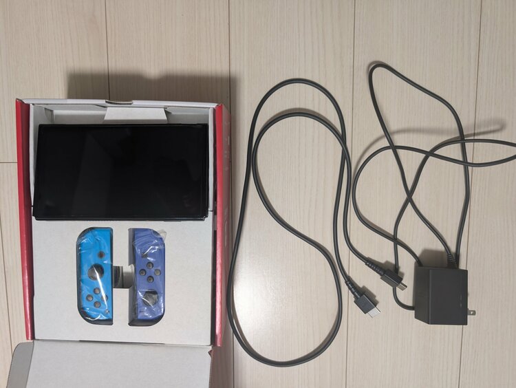 Switch有機ELモデル（ゲーム機本体・ゲームソフト）の商品画像 - 査定依頼日：2026年8月9日 - 最高査定価格：23,500円