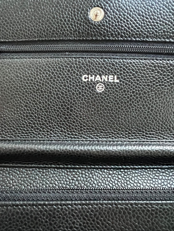 マトラッセル　キャビアスキンチェーンウォレット（ブランドバッグ）の商品画像 - 査定依頼日：2025年10月28日 - 最高査定価格：350,000円