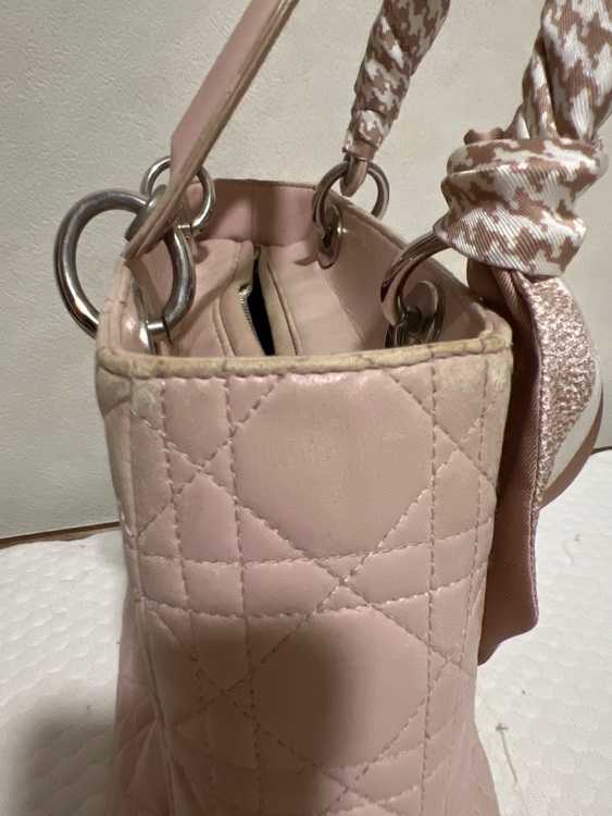 レディディオール（ブランドバッグ）の商品画像 - 査定依頼日：2025年6月25日 - 最高査定価格：90,000円