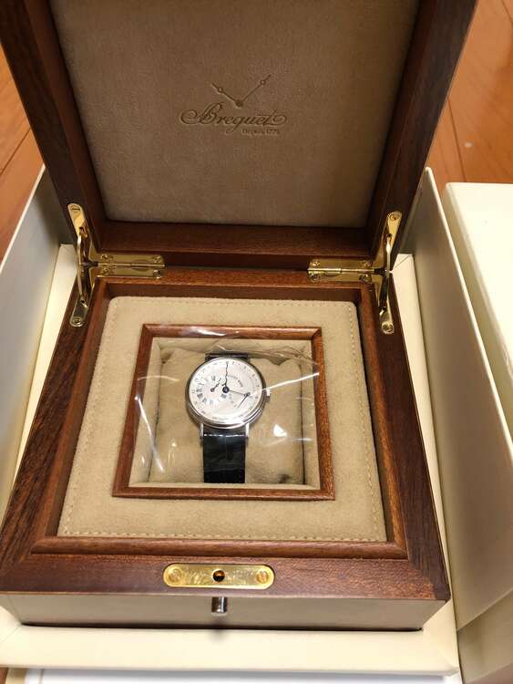 18WG レギュレーター　カレンダー　パワーリザーブ（高級時計）の商品画像 - 査定依頼日：2025年4月29日 - 最高査定価格：1,500,000円