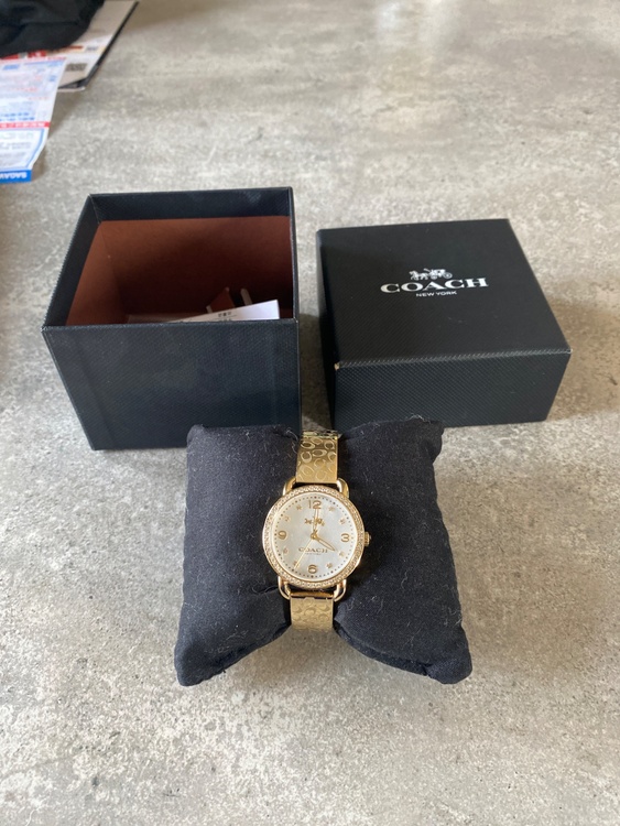 コーチ（高級時計）の商品画像 - 査定依頼日：2026年3月7日 - 最高査定価格：100,000円