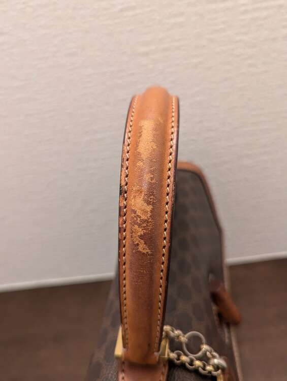 2wayバッグ トップハンドル（ブランドバッグ）の商品画像 - 査定依頼日：2025年3月23日 - 最高査定価格：20,000円