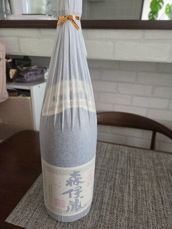 焼酎 森伊蔵 （お酒）の商品画像 - 査定依頼日：2026年4月17日 - 最高査定価格：11,500円