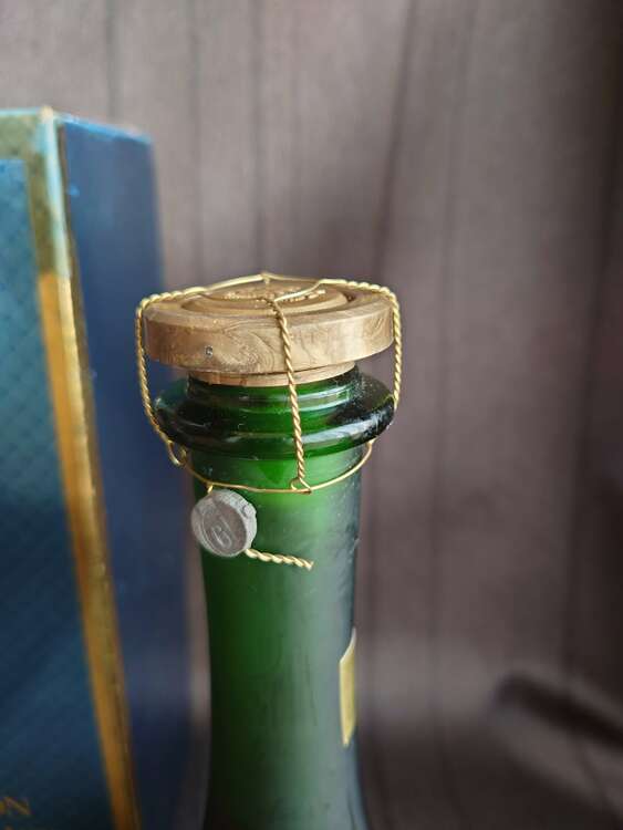 GASTON DE LAGRANGE コニャック　NAPOLEON（お酒）の商品画像 - 査定依頼日：2025年5月21日 - 最高査定価格：100円