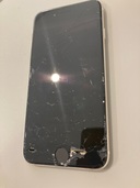 iPhone SE3 64GB（スマホ）の商品画像 - 査定依頼日：2025年8月12日 - 最高査定価格：3,000円