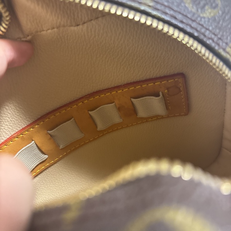 ルイヴィトン モノグラム （ブランドバッグ）の商品画像 - 査定依頼日：2025年6月25日 - 最高査定価格：62,000円