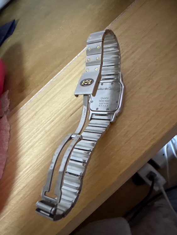 カルティエ サントス swiss MADE 1057930（高級時計）の商品画像 - 査定依頼日：2025年9月29日 - 最高査定価格：410,000円