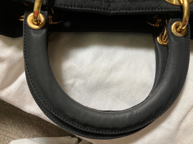ディオール  （ブランドバッグ）の商品画像 - 査定依頼日：2025年9月1日 - 最高査定価格：40,000円