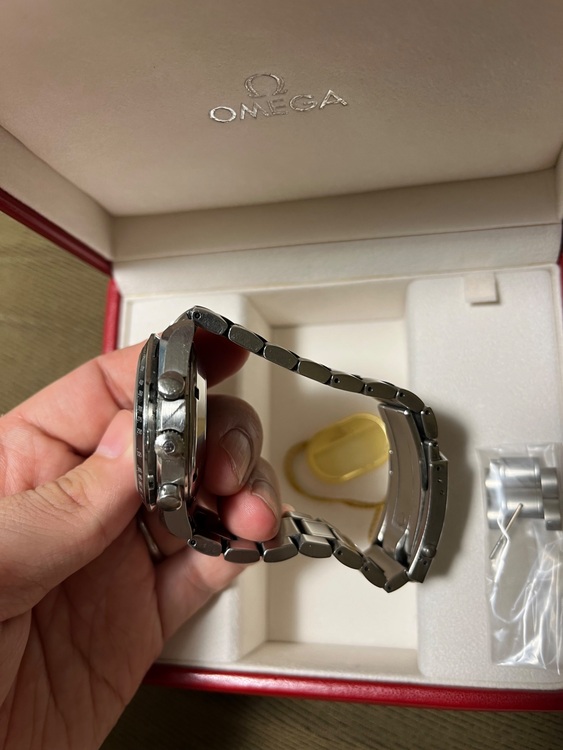 スピードマスター　クロノメーター　（高級時計）の商品画像 - 査定依頼日：2025年9月13日 - 最高査定価格：370,000円