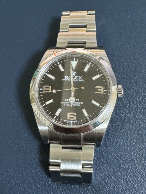 ロレックス エクスプローラー 214270（高級時計）の商品画像 - 査定依頼日：2026年2月2日 - 最高査定価格：1,200,000円