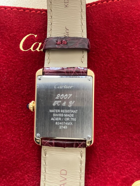 カルティエ タンク W101875（高級時計）の商品画像 - 査定依頼日：2025年5月8日 - 最高査定価格：580,000円