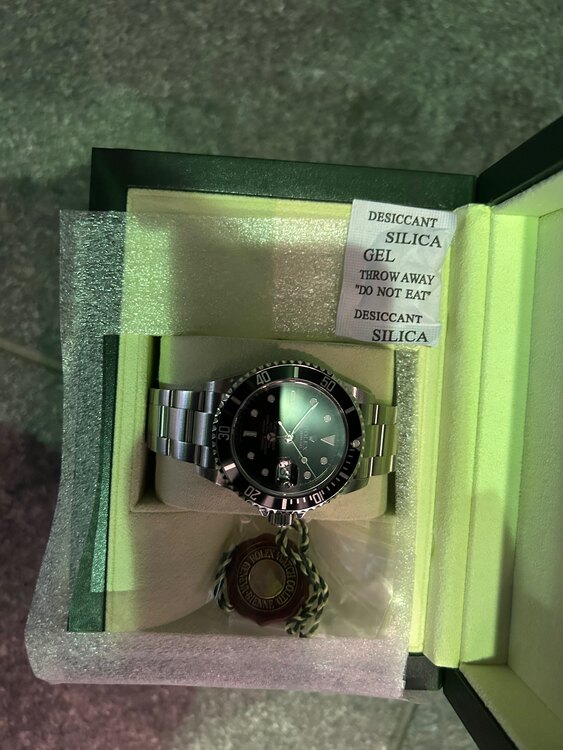 ロレックス サブマリーナー 16610（高級時計）の商品画像 - 査定依頼日：2025年1月23日 - 最高査定価格：1,600,000円