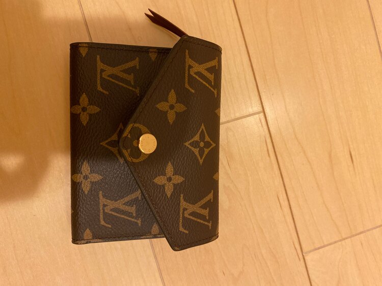 ルイビィトンお財布（ブランド財布・小物）の商品画像 - 査定依頼日：2025年1月27日 - 最高査定価格：15,000円