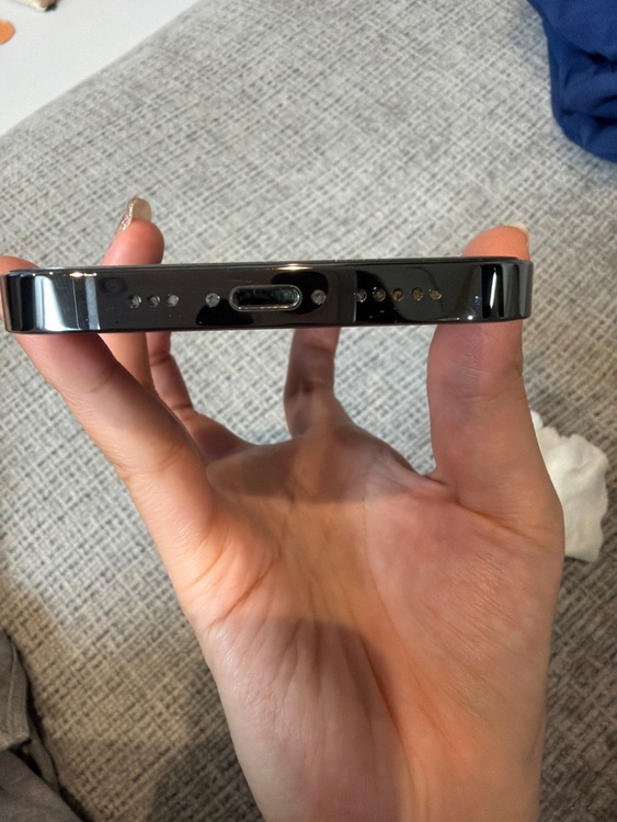 iPhone 13 Pro 128GB Softbank（スマホ）の商品画像 - 査定依頼日：2025年10月14日 - 最高査定価格：60,000円